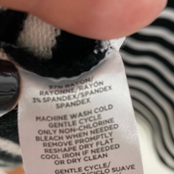 Lou & Grey black white stripe easy signature soft stretch Knit dress size S - Picture 4 of 15